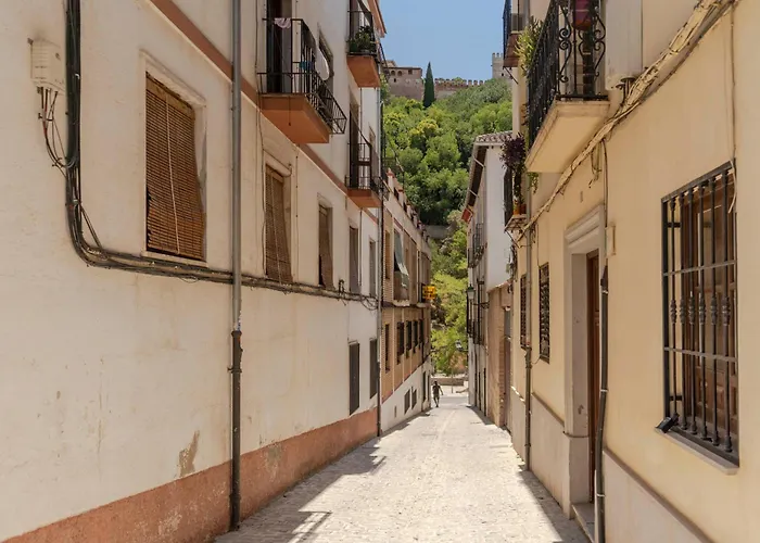 Apartamento Bajo El Cielo De La Alhambra, By Daimar